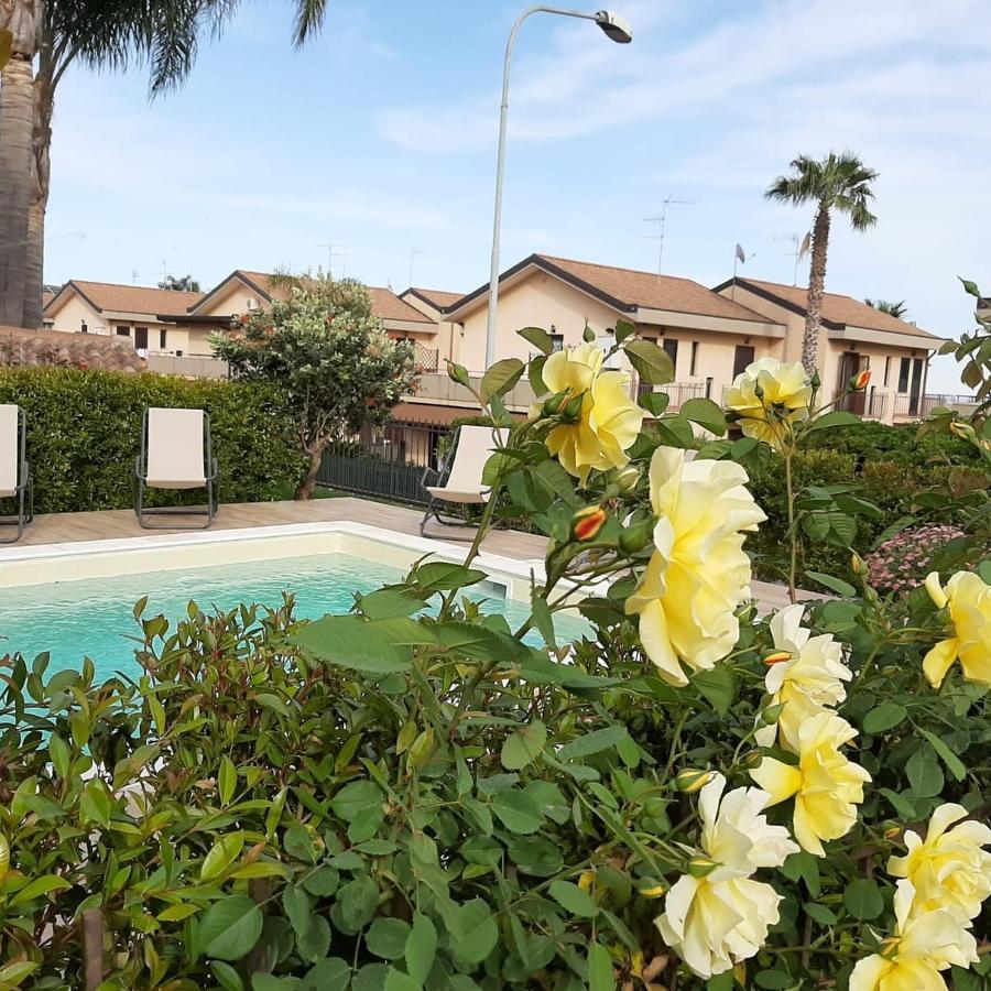 Casa Vacanze Etna Cocus ซานตา เวเนรินา ภายนอก รูปภาพ