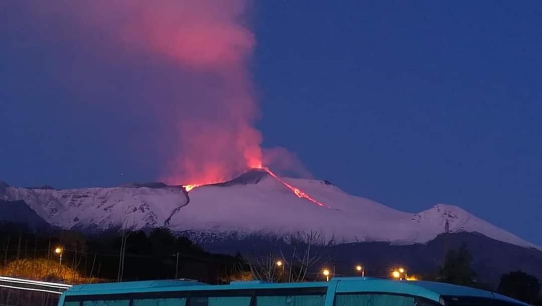 Casa Vacanze Etna Cocus ซานตา เวเนรินา ภายนอก รูปภาพ