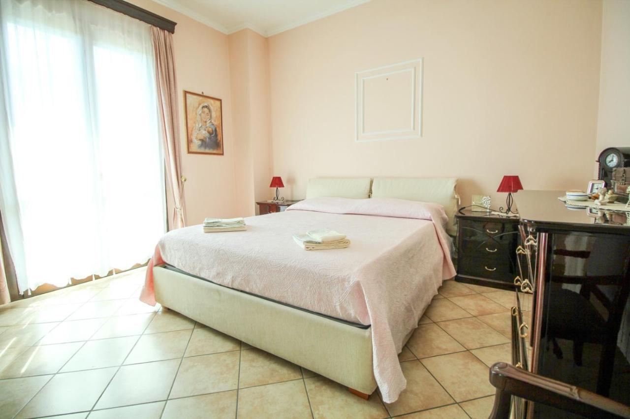 Casa Vacanze Etna Cocus ซานตา เวเนรินา ภายนอก รูปภาพ