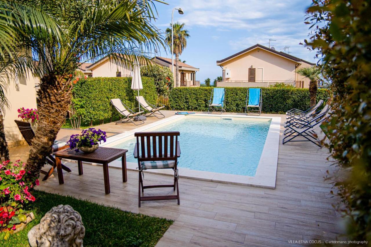 Casa Vacanze Etna Cocus ซานตา เวเนรินา ภายนอก รูปภาพ
