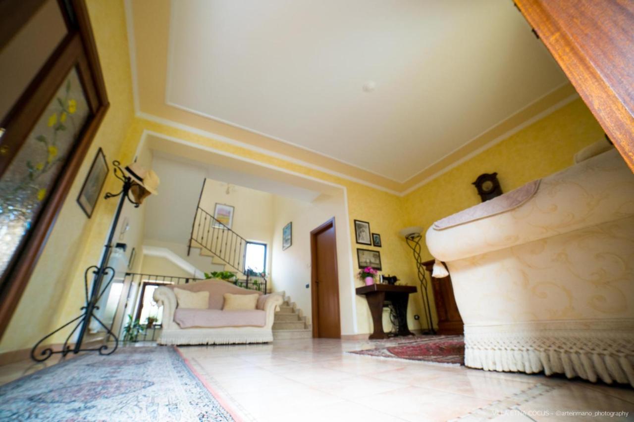 Casa Vacanze Etna Cocus ซานตา เวเนรินา ภายนอก รูปภาพ