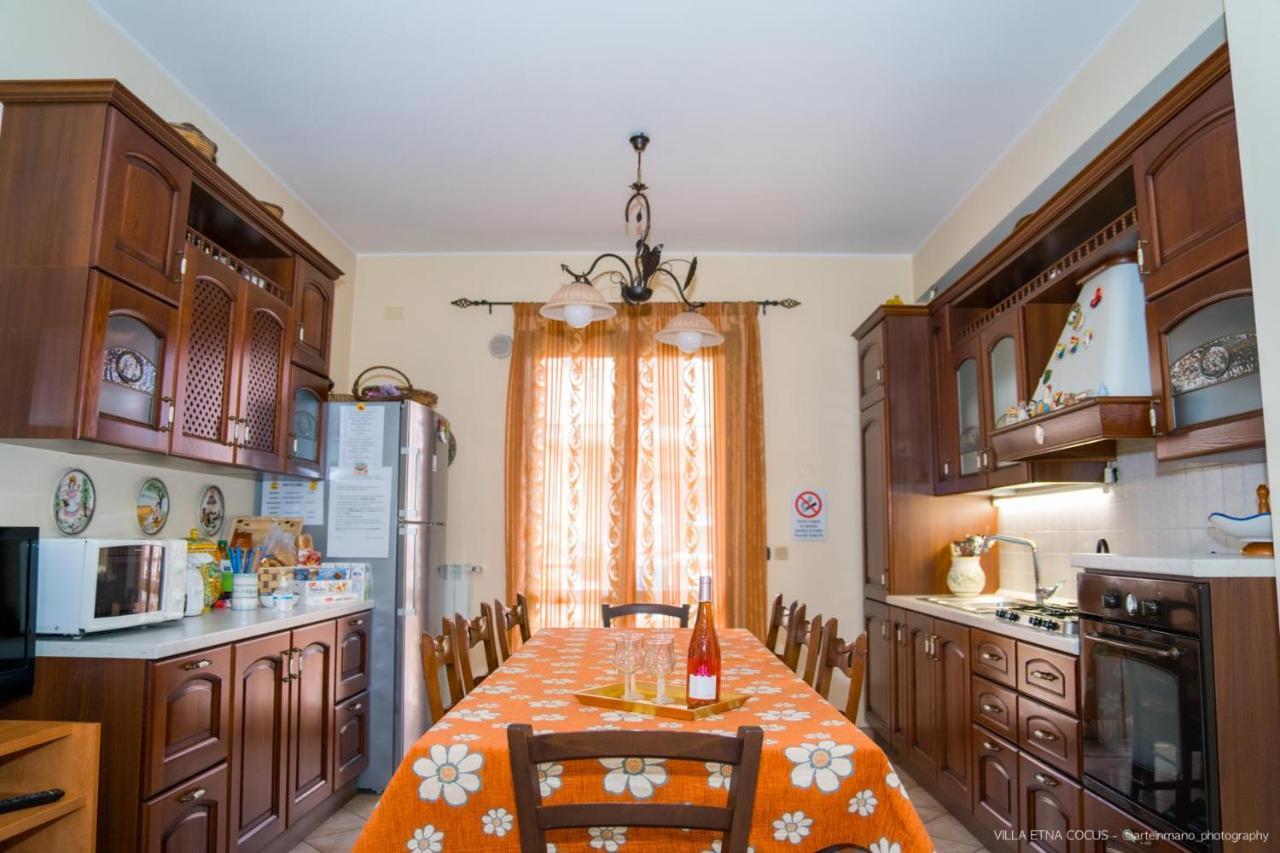 Casa Vacanze Etna Cocus ซานตา เวเนรินา ภายนอก รูปภาพ
