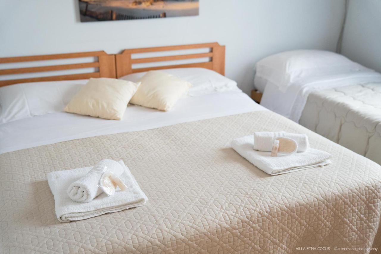 Casa Vacanze Etna Cocus ซานตา เวเนรินา ภายนอก รูปภาพ