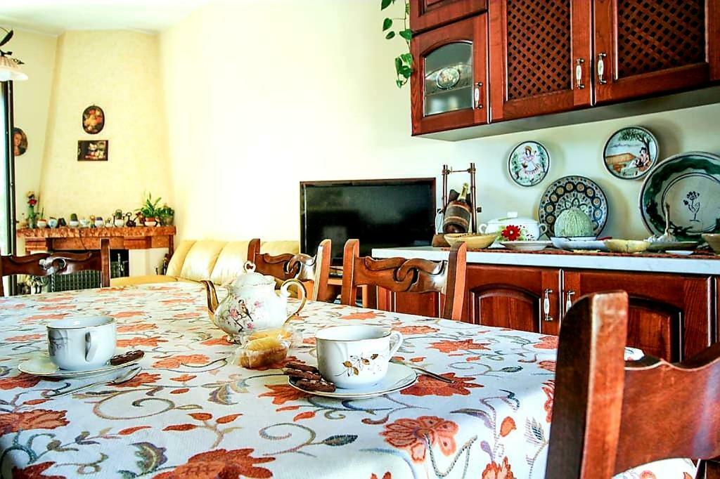 Casa Vacanze Etna Cocus ซานตา เวเนรินา ภายนอก รูปภาพ