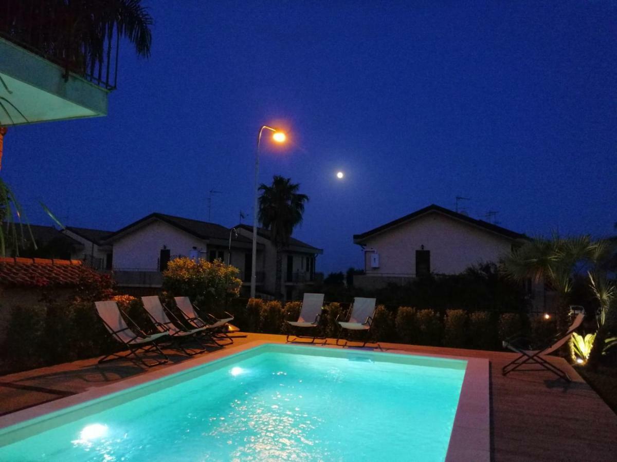 Casa Vacanze Etna Cocus ซานตา เวเนรินา ภายนอก รูปภาพ